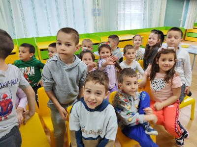 Открита практика по изобразително изкуство в четвърта група "Звездичка" - ДГ Надежда - Плевен